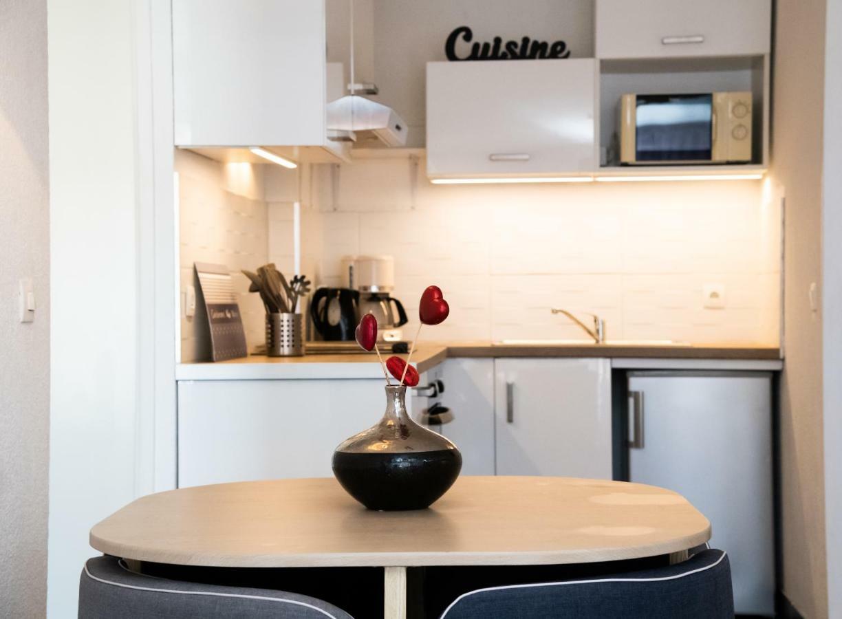 Appartements Du Leman - Proches Geneve - Parkings Prives Gratuits Анмас Екстериор снимка